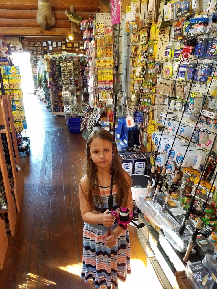 Dave's Bait Tackle & Taxidermy - taxidermy in Crystal Lake, IL