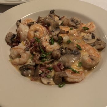Oscar's - Geechie Boy Shrimp and Grits - American Near Me - Summerville, South Carolina Oscar's - Geechie Boy Shrimp and Grits - American Near Me - Summerville, South Carolina