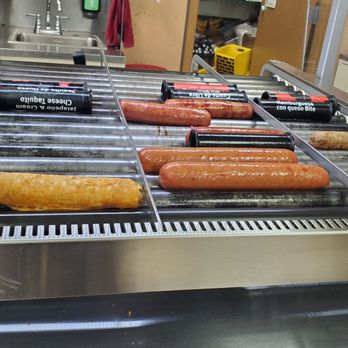 7-Eleven - Taquitos and hot dogs - Convenience Stores Near Me - Milpitas, California 7-Eleven - Taquitos and hot dogs - Convenience Stores Near Me - Milpitas, California