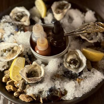 Palate - Best of the West with Caviar - Cocktail Bars Near Me - Las Vegas, Nevada