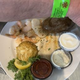 Broiled Seafood Combination