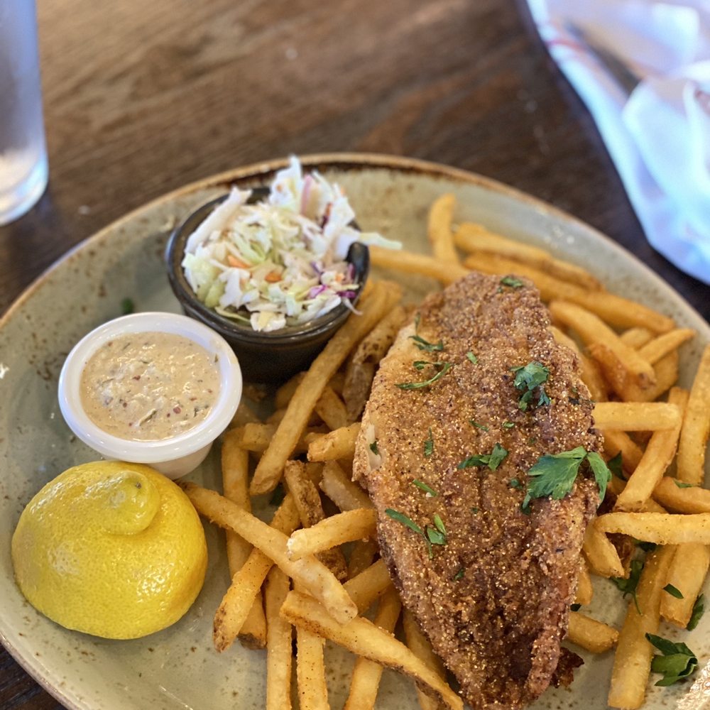 Gus's BBQ - Catfish & Chips - Barbeque Near Me - Porter Ranch, California