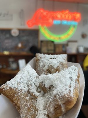 Loretta's Authentic Pralines by null