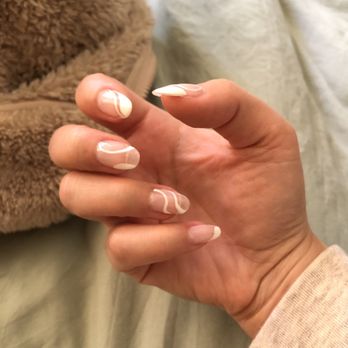 Gelly Bar Nail Studio - Nails by Phoebe - Nail Salons Near Me - Walnut, California