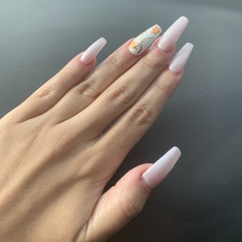 Bella Nails & Spa - Nail Salons Near Me - Lake Stevens, Washington