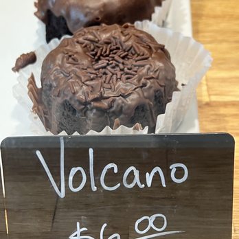 Wonder Sweets Bakery - two chocolate donuts on display - Bakeries Near Me - Wellington, Florida Wonder Sweets Bakery - two chocolate donuts on display - Bakeries Near Me - Wellington, Florida