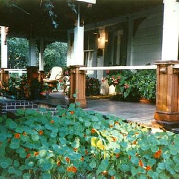 Howard Creek Ranch - Front Entrance, surrounded by tulips this time of year! - Bed & Breakfast Near Me - Westport, California