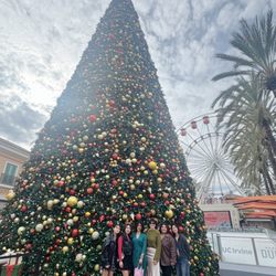 iSmiles Dentistry - Happy Holidays from our ISmiles family to yours!