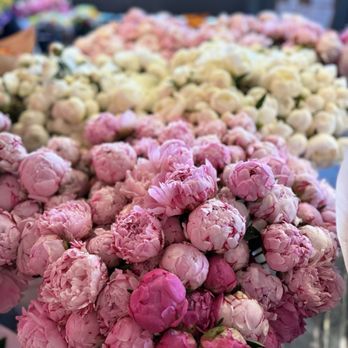 Pike Place Market - Public Markets Near Me - Seattle, Washington Pike Place Market - Public Markets Near Me - Seattle, Washington