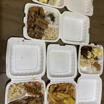 Heart To Table - Garlic chicken plate, loco moco, garlic chicken w/ spicy ahi - Seafood Near Me - Waipahu, Hawaii Heart To Table - Garlic chicken plate, loco moco, garlic chicken w/ spicy ahi - Seafood Near Me - Waipahu, Hawaii