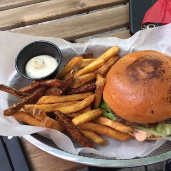 Krubb - Chili burger - Burgers Near Me - Stockholm, Alberta