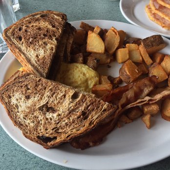 Triple D's Diner - Loved it!! - Diners Near Me - Niagara Falls, Ontario