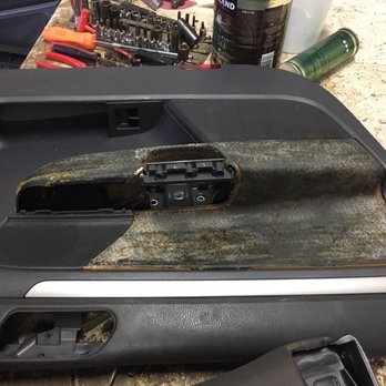 Aloha Upholstery - Door panel before disassembly. - Auto Upholstery Near Me - Honolulu, Hawaii