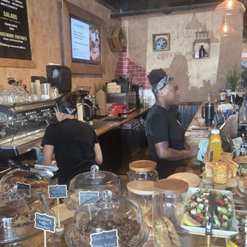 Ella Cafe - Cafes Near Me - Coral Springs, Florida