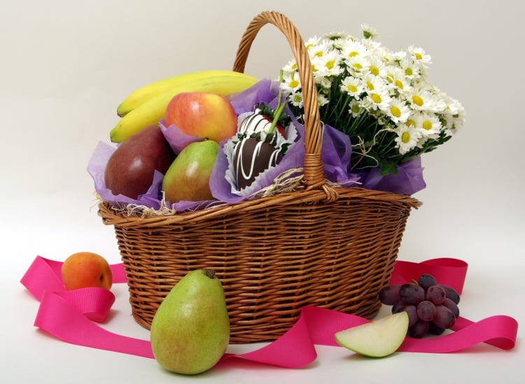 BOUQUET OF FRUITS Updated September 2024 2015 W Bullard Ave, Fresno