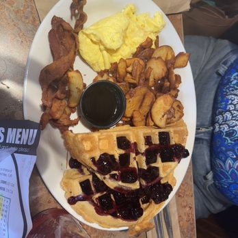Huckleberry's Breakfast & Lunch - Huckleberry Waffle - Cajun/Creole Near Me - Keller, Texas