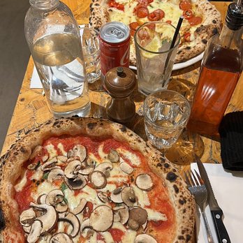 Crust Bros - Pizza Near Me - London, XGL