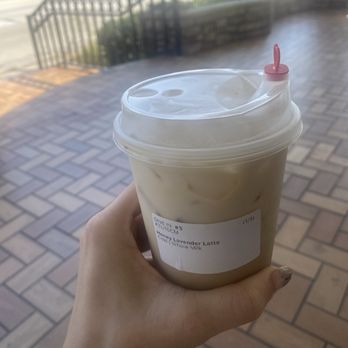 Fluffy Fluffy Dessert Cafe - Iced lavender honey latte - Desserts Near Me - Orlando, Florida Fluffy Fluffy Dessert Cafe - Iced lavender honey latte - Desserts Near Me - Orlando, Florida