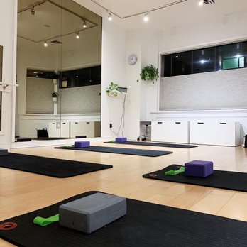 Flexspace Studios - Fitness & Instruction Near Me - Toronto, Ontario Flexspace Studios - Fitness & Instruction Near Me - Toronto, Ontario