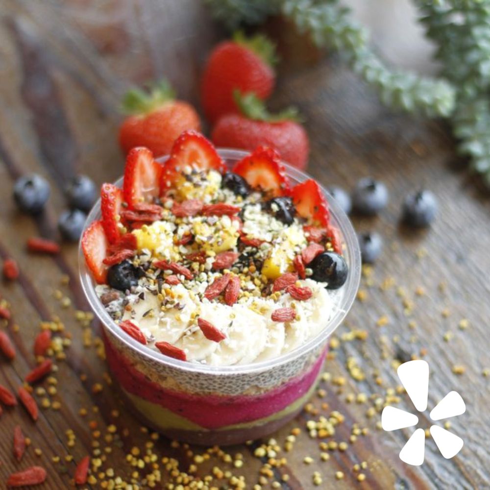 BADGES AND BOWLS UBATUBA ACAI SHERMAN OAKS 14425 Ventura Blvd, Los