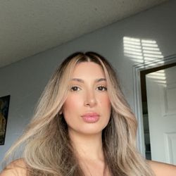 House Of Style - Blonde hair