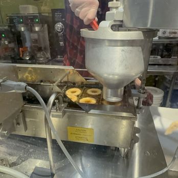 Cold Hollow Cider Mill - Donuts Near Me - Waterbury Center, Vermont Cold Hollow Cider Mill - Donuts Near Me - Waterbury Center, Vermont