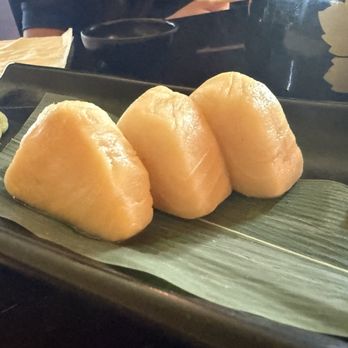 Rest Tokyo - Dark Brown and smelly tuna sashimi ( supposed to be white tuna) - Japanese Near Me - Humacao, Puerto Rico Rest Tokyo - Dark Brown and smelly tuna sashimi ( supposed to be white tuna) - Japanese Near Me - Humacao, Puerto Rico