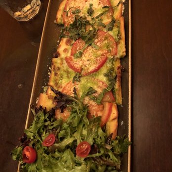 Le Papagayo - Pesto Margarita Flatbread - Breakfast & Brunch Near Me - Encinitas, California Le Papagayo - Pesto Margarita Flatbread - Breakfast & Brunch Near Me - Encinitas, California