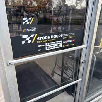 Advance Auto Parts - Store hours. - Auto Parts & Supplies Near Me - Gulfport, Florida Advance Auto Parts - Store hours. - Auto Parts & Supplies Near Me - Gulfport, Florida