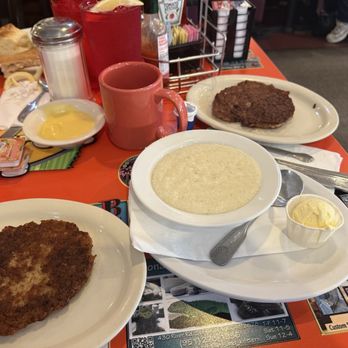 Betty Faye's Cafe - New American Near Me - Corona, California Betty Faye's Cafe - New American Near Me - Corona, California
