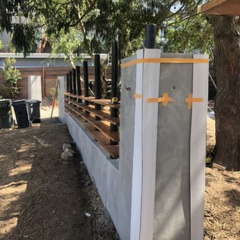 Carlos AA Construction - Starting to install the cedar boards - General Contractors Near Me Carlos AA Construction - Starting to install the cedar boards - General Contractors Near Me