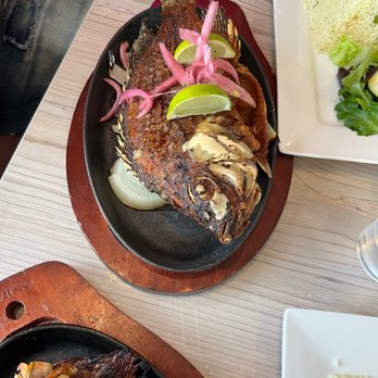 El Cuscatlan Restaurant - Salvadoran Near Me - Hercules, California