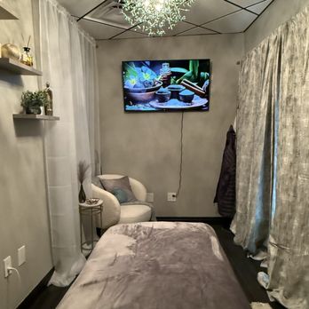Yiatelyk Natural Therapy - Massage suite - Massage Therapy Near Me Yiatelyk Natural Therapy - Massage suite - Massage Therapy Near Me
