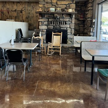 Harrison's Bent & Dent Grocery - Seating area/ dining area - Grocery Near Me - Harrison, Arkansas Harrison's Bent & Dent Grocery - Seating area/ dining area - Grocery Near Me - Harrison, Arkansas