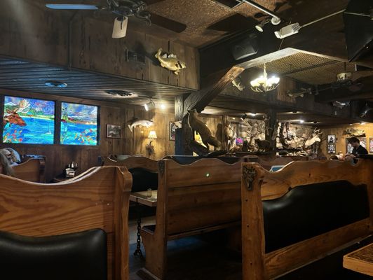 Bill's Pizza & Pub by null