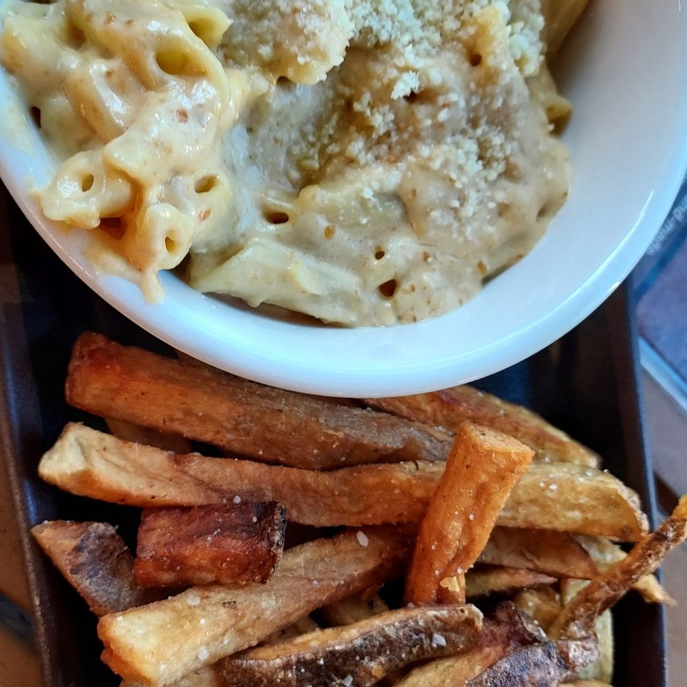 317 Burger - Kids macncheese and fries - Burgers Near Me - Indianapolis, Indiana 317 Burger - Kids macncheese and fries - Burgers Near Me - Indianapolis, Indiana