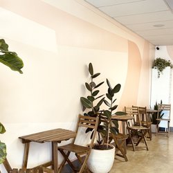 Twee Coffee - Cute seating