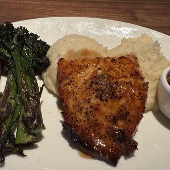 Yard House - Whiskey Glazed Salmon - New American Near Me - Henderson, Nevada Yard House - Whiskey Glazed Salmon - New American Near Me - Henderson, Nevada