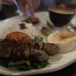 Les Amis Restaurant & Lounge