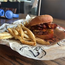 Circle 7 Ranch - B2C2 with gluten free bun