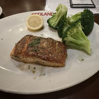 J. Alexander’s San Antonio La Cantera - Pan seared salmon with broccoli - New American Near Me - San Antonio, Texas