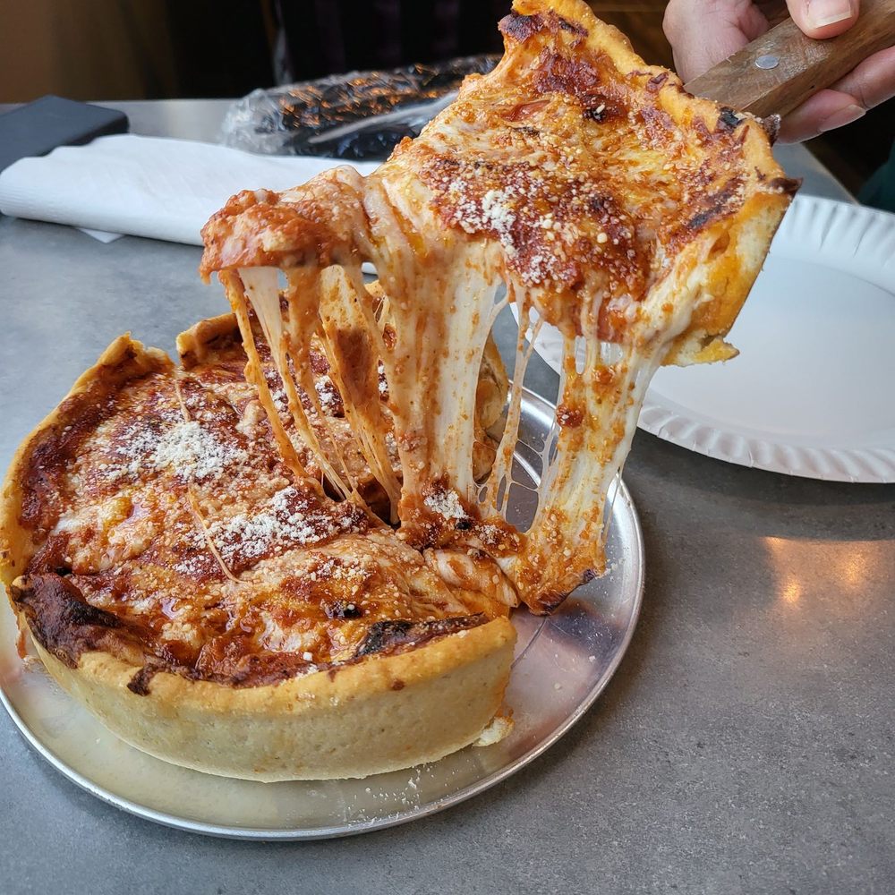 Ymmas - Cheesy pizza - Pizza Near Me - Fredericksburg, Virginia Ymmas - Cheesy pizza - Pizza Near Me - Fredericksburg, Virginia