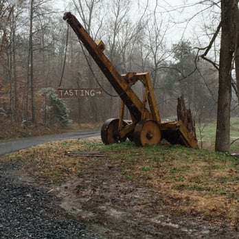 Gabriele Rausse Winery - This is the closest you'll find to a sign for Gabriele Rausse. - Wineries Near Me - Charlottesville, Virginia Gabriele Rausse Winery - This is the closest you'll find to a sign for Gabriele Rausse. - Wineries Near Me - Charlottesville, Virginia