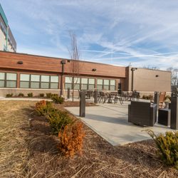 Glasswater Creek of Plainfield - Outdoor patio