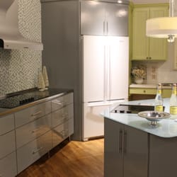 Snow Bros. Appliance - Jenn-Air display.