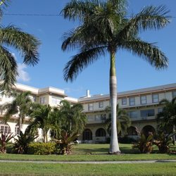 Gulfport Fl 2018 Yelp Crystal Bay Hotel