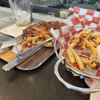 Home Run Inn Pizza - Pizza Near Me - Chicago, Illinois Home Run Inn Pizza - Pizza Near Me - Chicago, Illinois