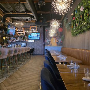 Dodo Bird Kitchen and Cocktails - Cocktail Bars Near Me - Scottsdale, Arizona Dodo Bird Kitchen and Cocktails - Cocktail Bars Near Me - Scottsdale, Arizona