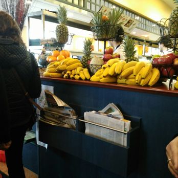 Cora - Breakfast & Brunch Near Me - Pierrefonds, Quebec