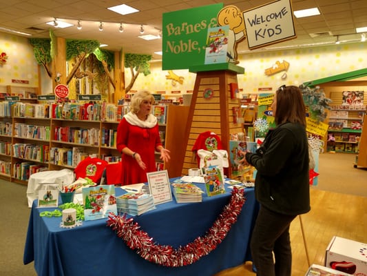 Barnes & Noble by null